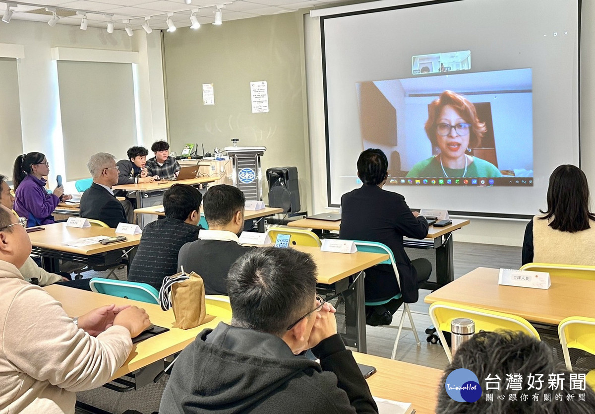 ADN 創辦人 Professor Nibedita S. Ray-Bennett 以視訊方式致詞。（暨大提供）