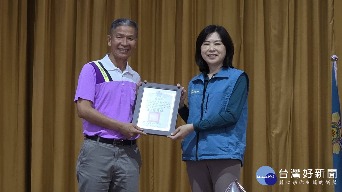 榮家攜手張榮發慈善基金會 樂齡3.0結業式溫馨登場