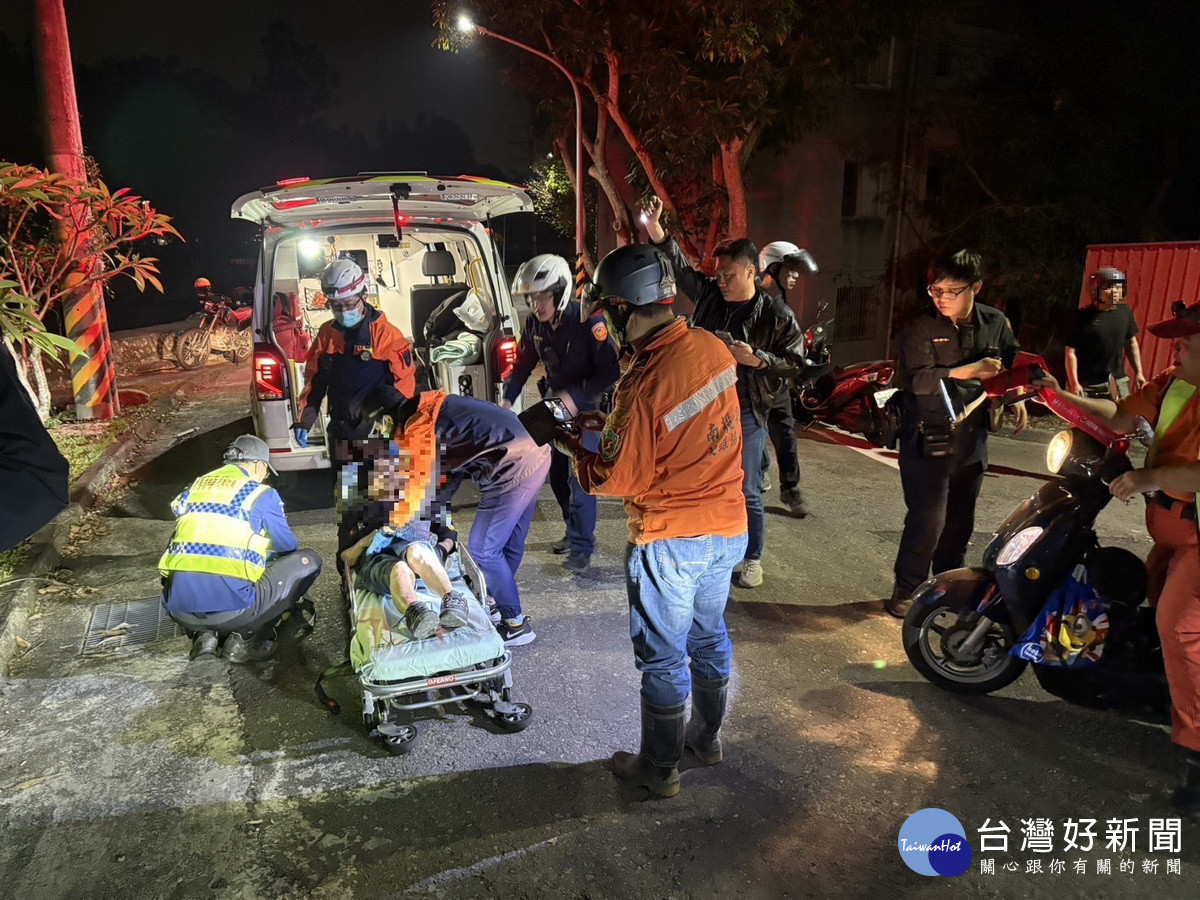 全力接駁到路上後送醫院。（中興分局提供）