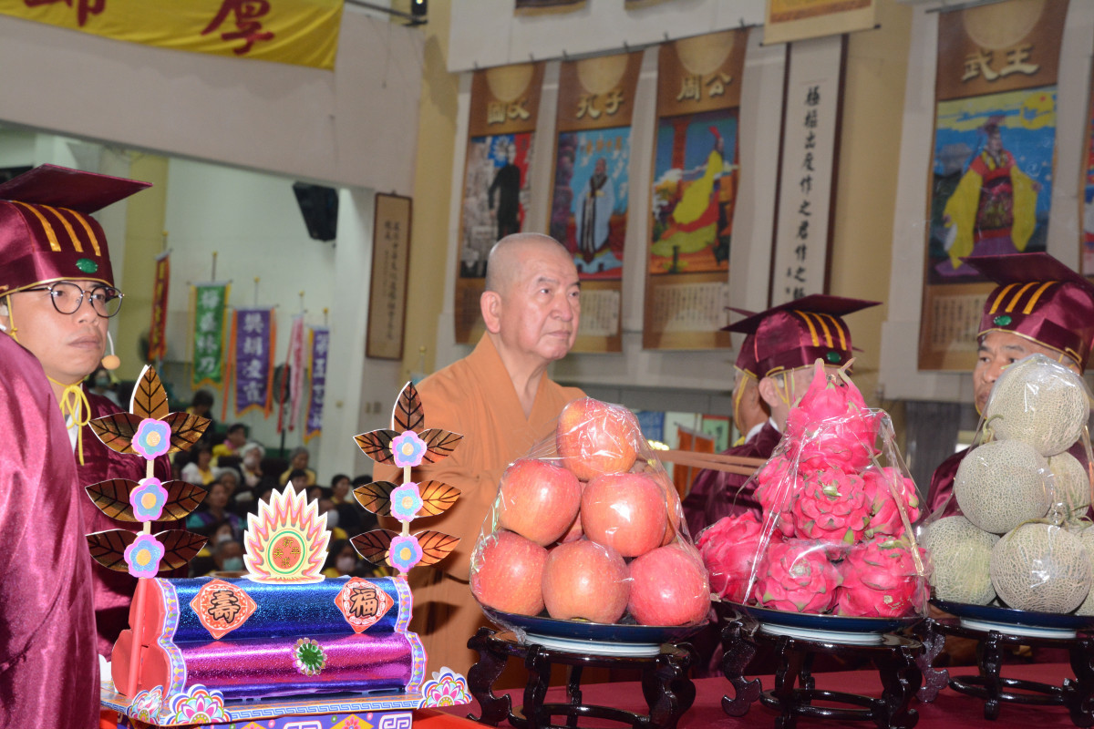 總主祭及初獻禮主祭中國宗教徒協會釋明光大和尚致詞。圖／帝教總會提供