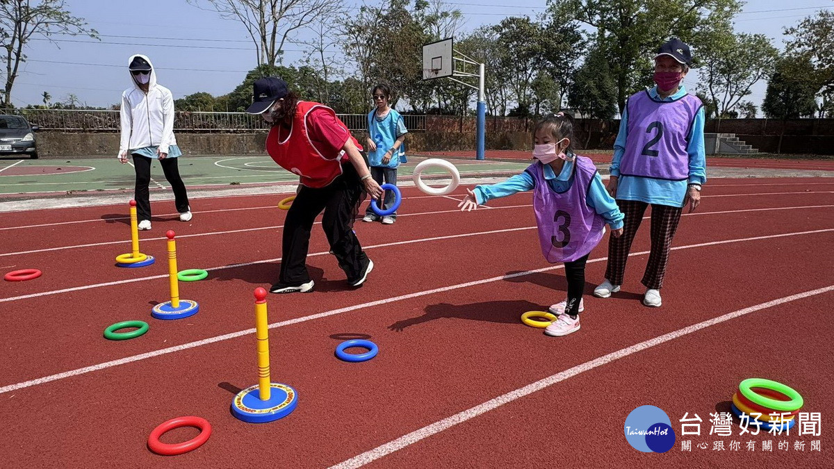 闖關活動趣味橫生。(名間鄉公所提供)