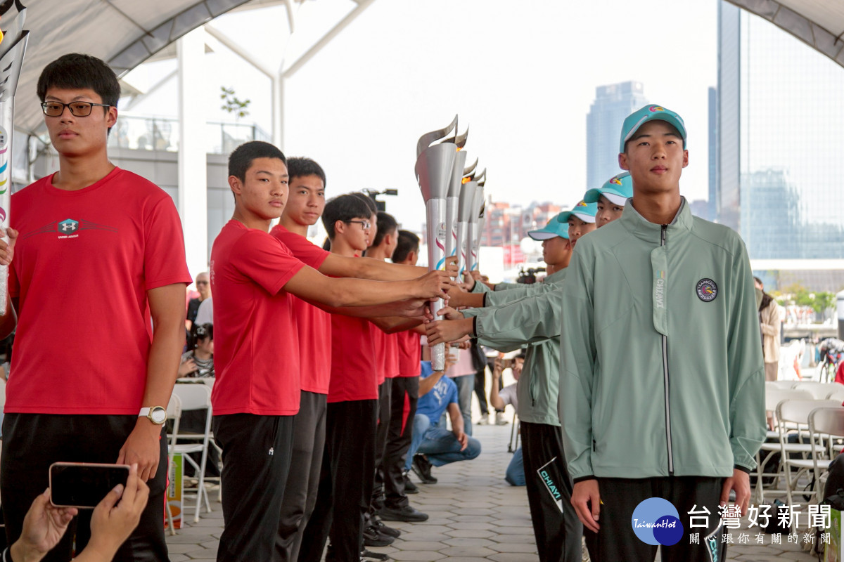 115年全國中等學校運動會聖火傳遞今23日下午抵達高雄/嘉縣府提供