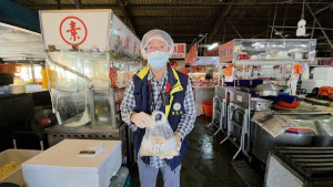 桃園市政府衛生局近期針對清明應景食品抽驗，共抽驗255件產品，其中5件不符規定，均已依法處辦並要求下架回收。（圖／桃園市政府衛生局提供）