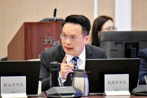 蘇俊賓籲行政院加速「工業用水再利用機制」與擴大支持抗旱作物轉型。