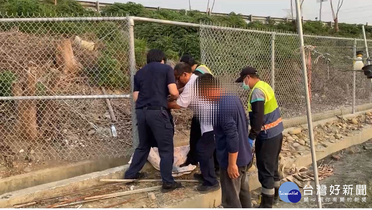 失智老婦深夜走失 警民合力即時尋獲送醫化險為夷