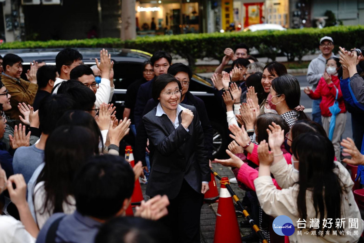 竹縣長黨內初選出線　徐欣瑩將為「世界的新竹」捲起袖子