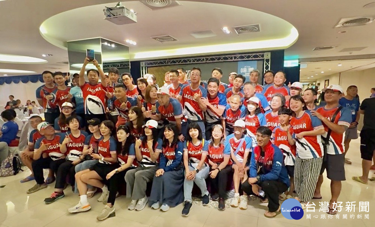 豐原美洲豹鐵人隊拿到2026普悠瑪國際鐵人三項最佳團隊。