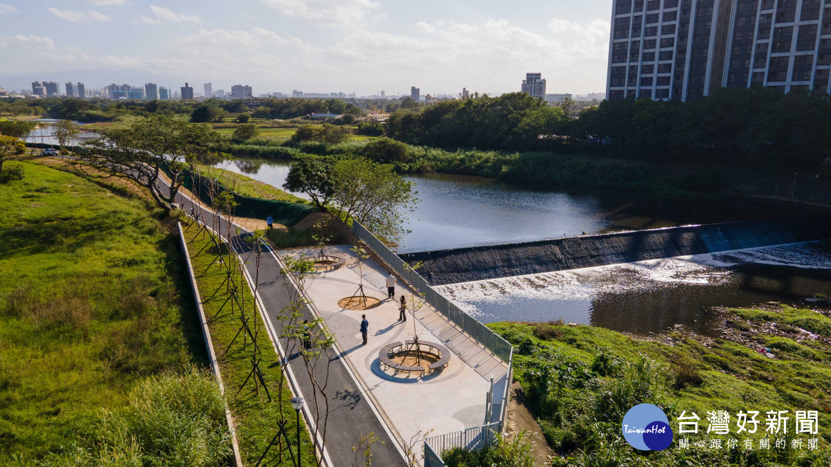 老街溪右岸芝和橋至領航南橋護岸新建工程竣工啟用。
