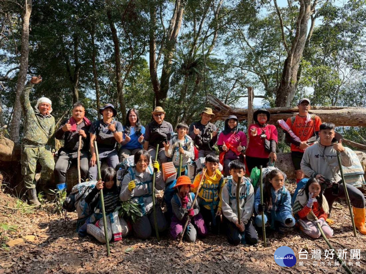 合照。（圖/林業保育署南投分署提供）<br />
<br />
