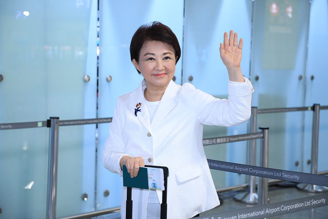 批訪美後國防預算喊1兆、訪中前變3千億　民進黨轟盧秀燕隨中國態度縮水