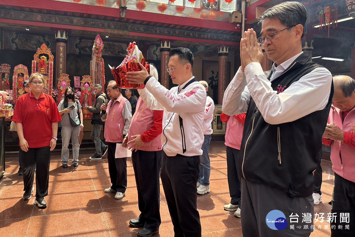 桃園市副市長蘇俊賓出席平鎮區東勢建安宮「六保輪值開漳聖王聖誕慶典」。