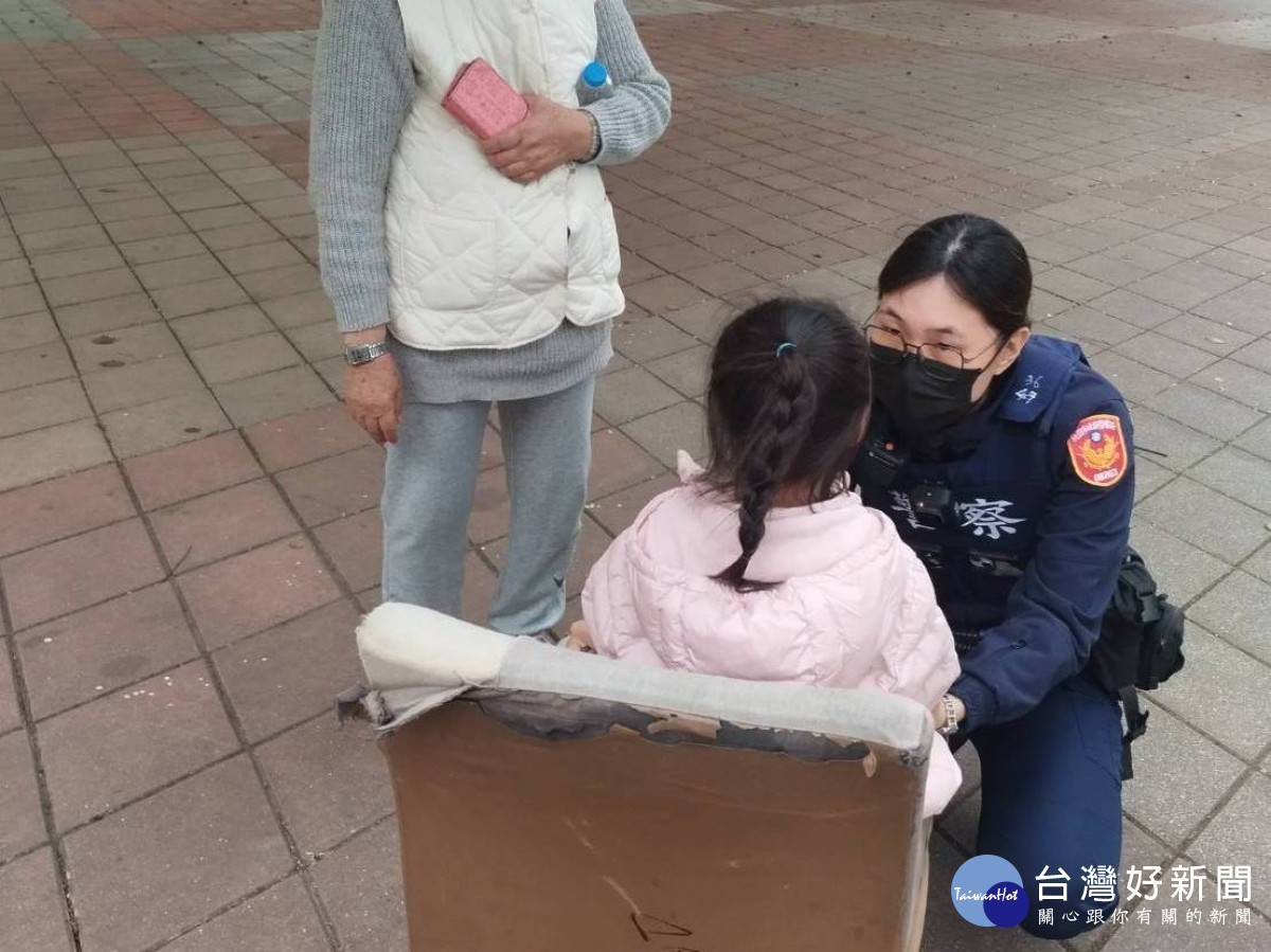 6歲女童民俗公園迷途　平鎮警助回家人懷抱