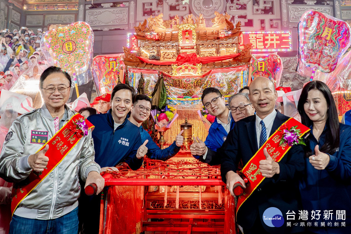 張市長與出席貴賓合影。