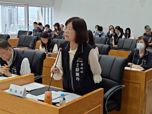 財政局長游麗玲