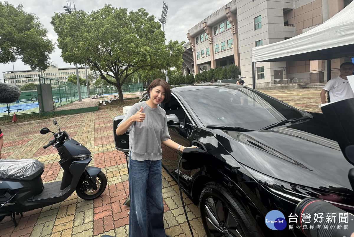 汽車充電樁設置可獲五萬補助。（記者扶小萍攝）