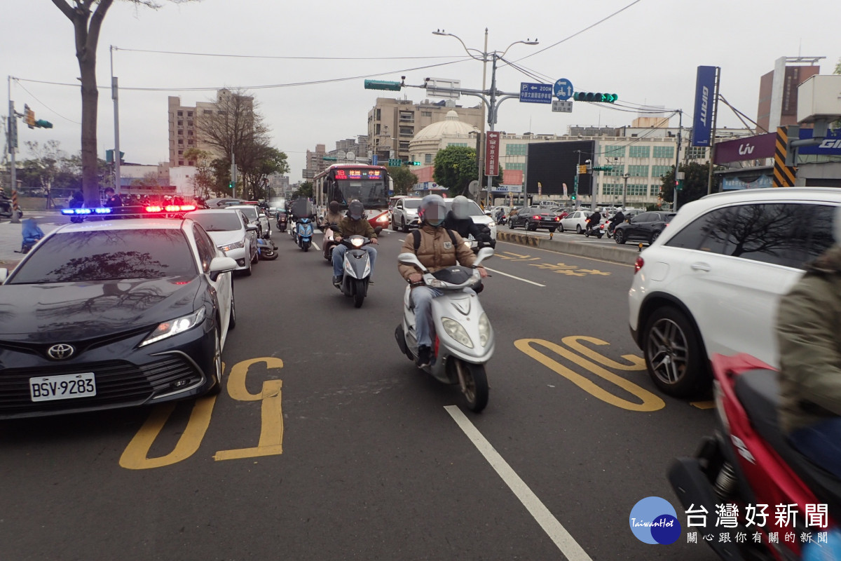 中壢分局強化精準執法　結合防禦駕駛打造共好交通環境  　　