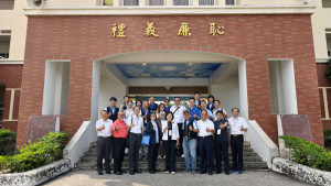 雲林縣長張麗善率領越南經貿訪問團10日參訪胡志明市富美興社區、胡志明臺灣學校及Becamex公司／縣府提供