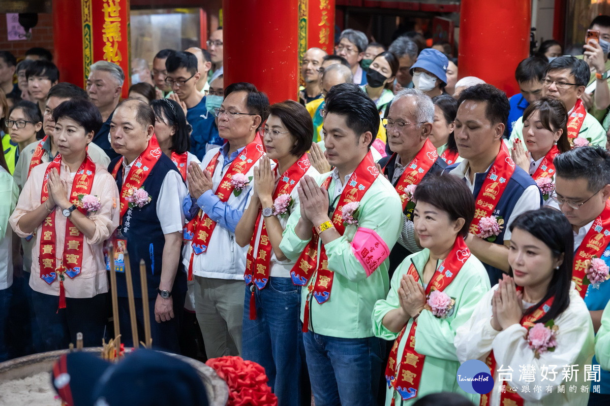 白沙屯媽祖徒步進香登轎起駕　投縣長許淑華為縣民祈福