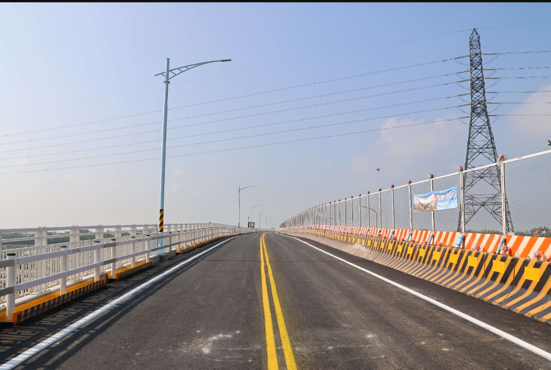 縣道145甲線崙子大橋改建拓寬工程，現已完成第一階段北上線(嘉義往雲林方向)新橋施作/翻攝照片