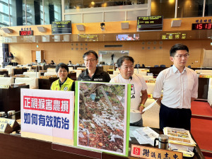 正視猴害農損 謝志忠(右2)籲農業局儘速研擬有效防治對策