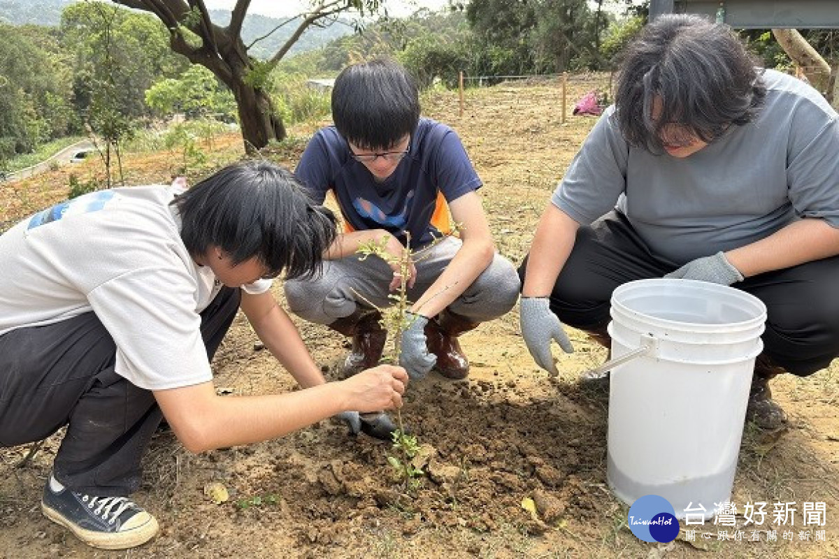 將永續發展理念化為行動　中華大學USR帶領學生守護新埔山林