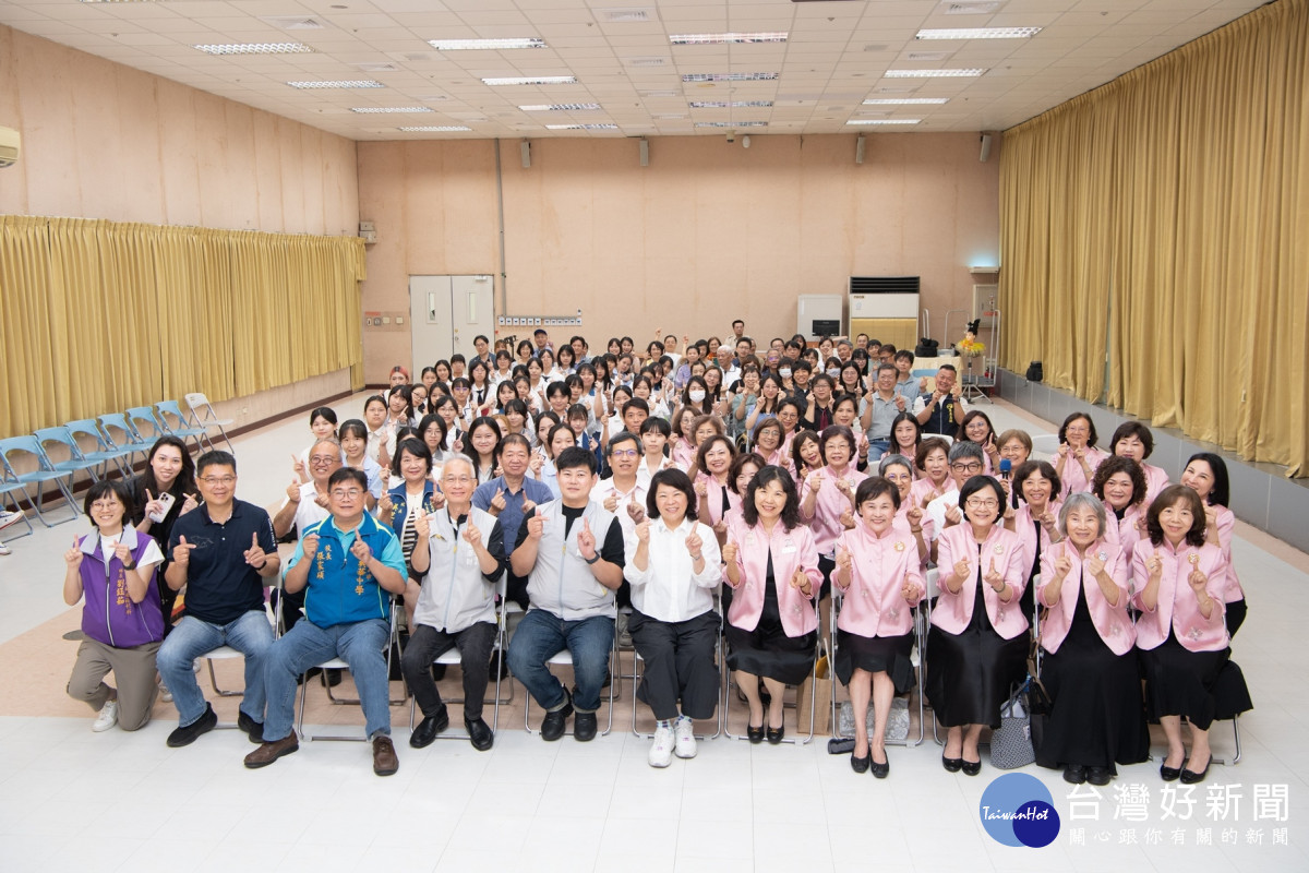 國際崇她嘉義社菁英獎　44位學生獲獎