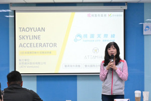 侯局長勉勵在場團隊。