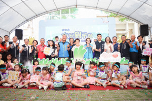 位於海線地區的大安親子館正式開幕。