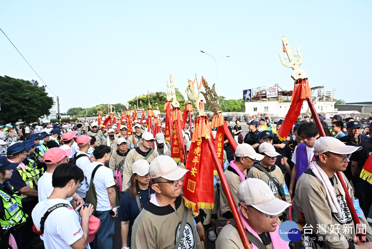 雙媽熱潮延續，大甲媽祖駐駕彰化萬人隨行祈福。圖／彰化縣政府提供