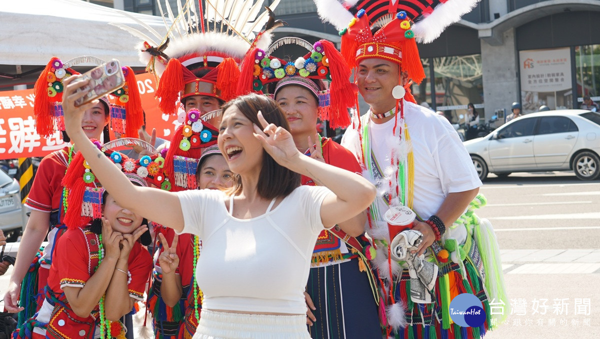 原民文化走進城市　彰化火車站快閃舞動青年能量