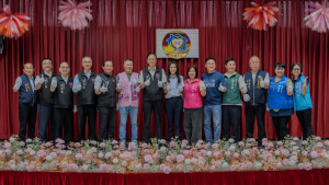 張市長與出席貴賓合影。