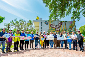 桃園市長張善政出席「桃園市野生動物救傷收容中心揭牌啟用儀式」與貴賓合影。