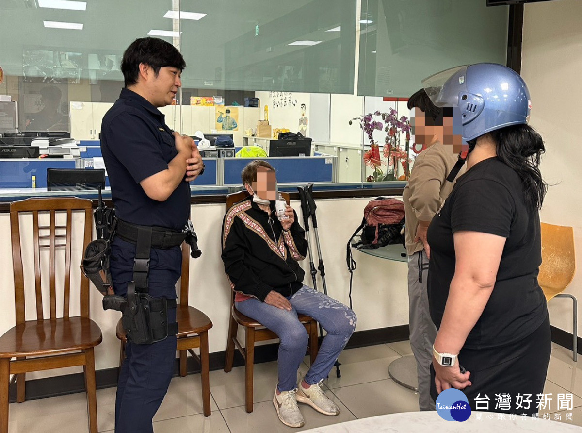 失智婦誤駕未熄火車輛外出，警調監視器火速尋回。