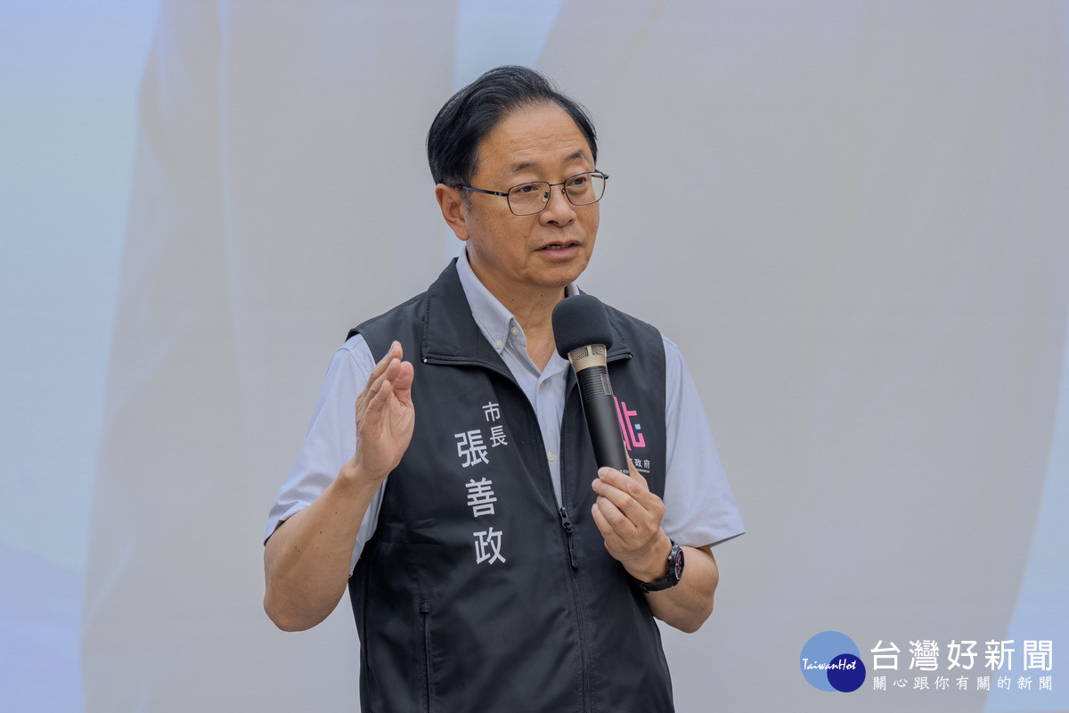 桃園市長張善政於桃捷公司「115年度首批新進人員勉勵活動」中致詞。<br />
