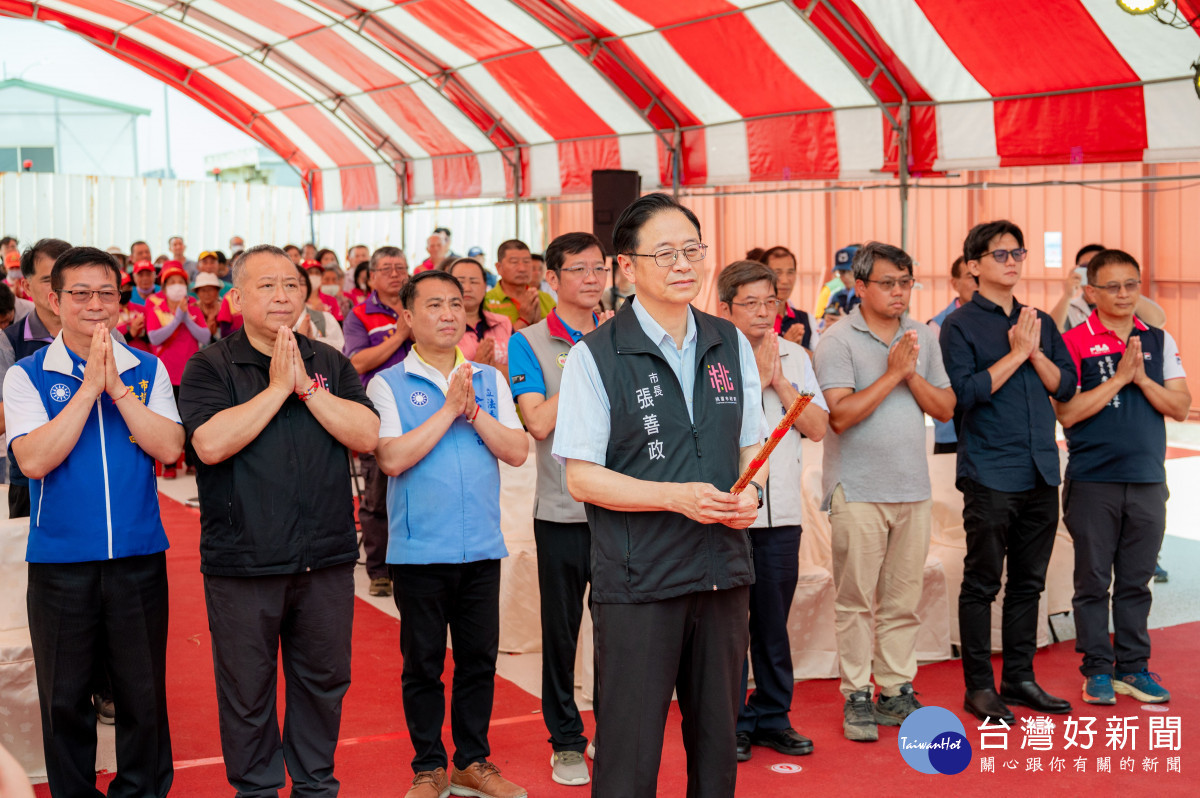 張市長主持祈福動土典禮。