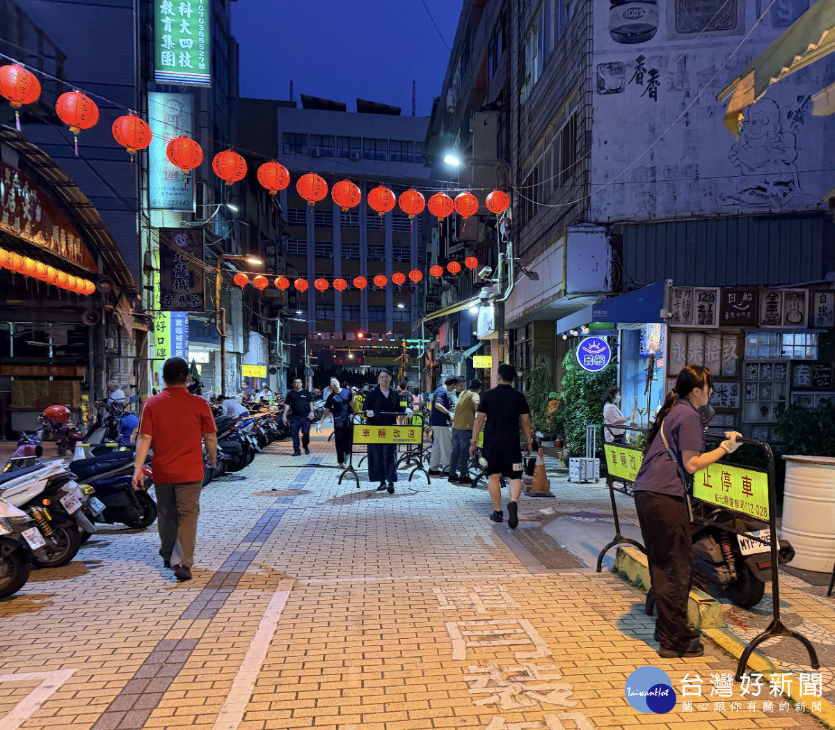 大甲媽祖回鑾湧人潮　彰化永樂商圈強化警力佈署　多路段人、車流管制