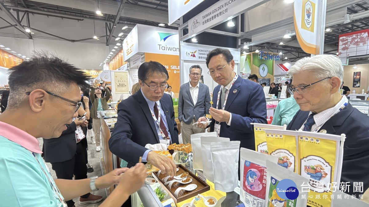 黃偉哲率隊進軍新加坡食品展　農產訂單破3.5億元