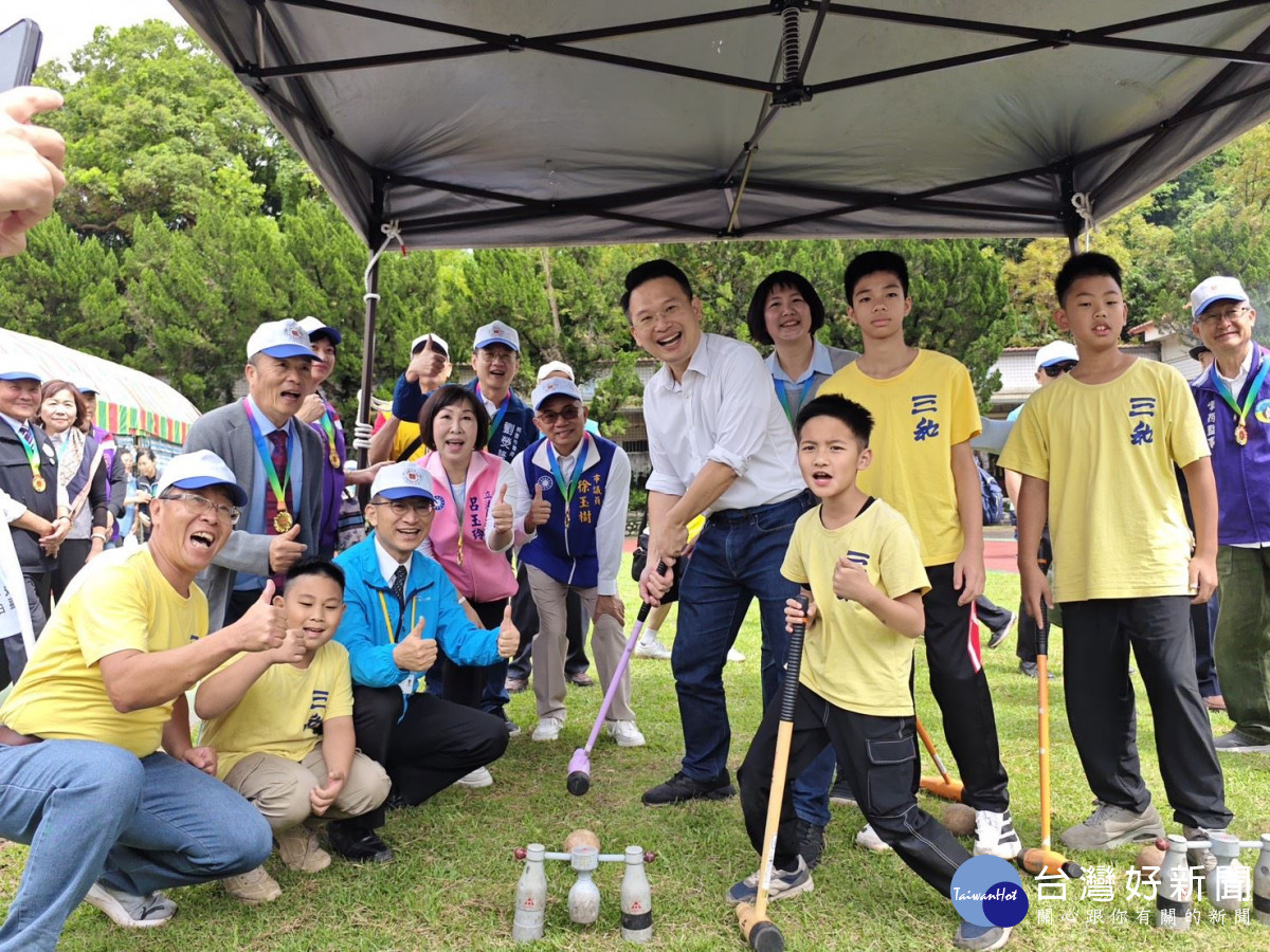蘇副市長木球體驗。