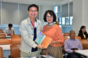 詩人張芳慈出版新書《爧》，於家鄉東勢許良宇圖書館講座分享。