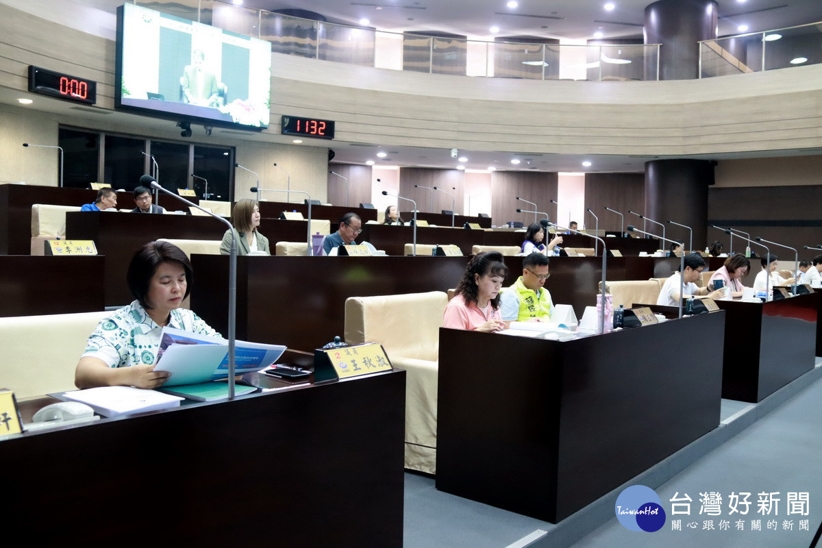 議會定期會正式開議。（記者扶小萍攝）
