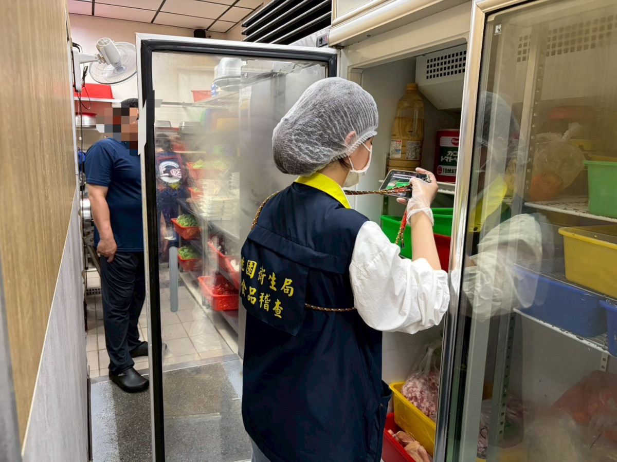 桃市衛生局公布烤肉飯店疑似食品中毒案依法處辦 。