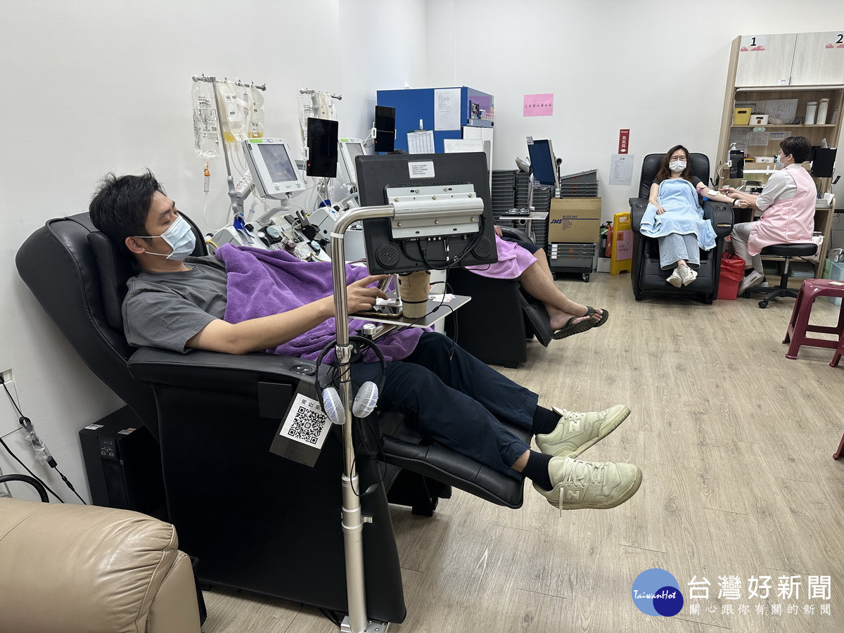 忘年關懷協會辦公益捐血　民眾熱誠踴躍