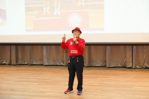 嘉義市政府邀請台灣國寶 105 歲金氏世界紀錄保持人、傳奇羽球選手林友茂先生專題演講／嘉義市府提供