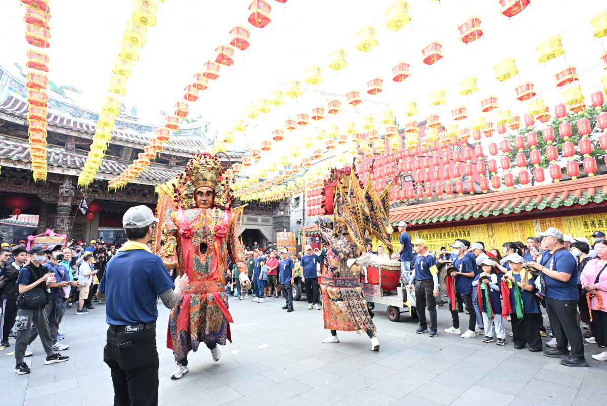 延續195年香火傳承，同安寮十二庄請媽祖遶境盛大展開。圖／彰化縣政府提供