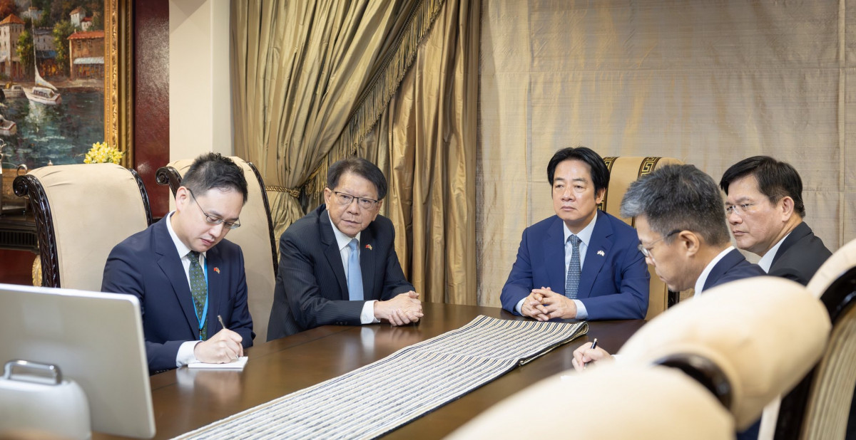 賴清德出訪史國心繫國安　視訊聽取簡報確保運作「零時差」