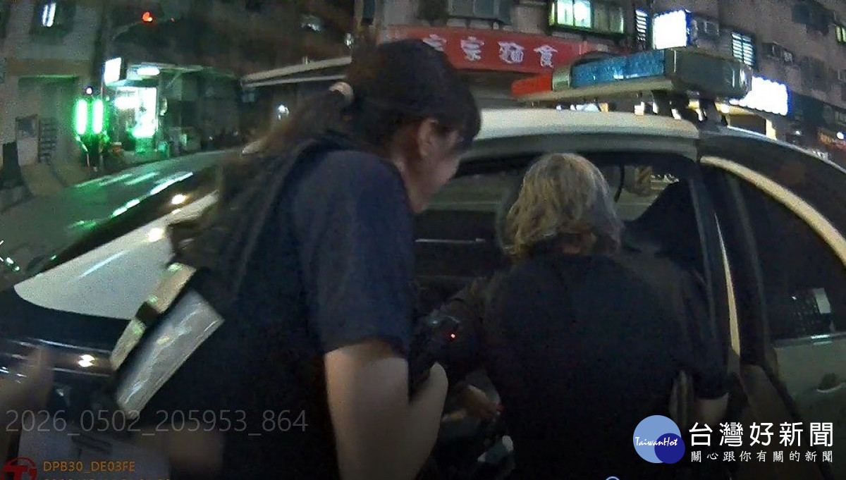 網路購物險遭詐，警方即時介入成功攔阻。
