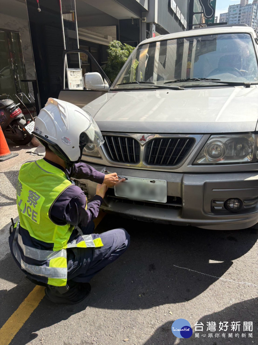 無照上路加重罰鍰　竹市警強力取締拖吊