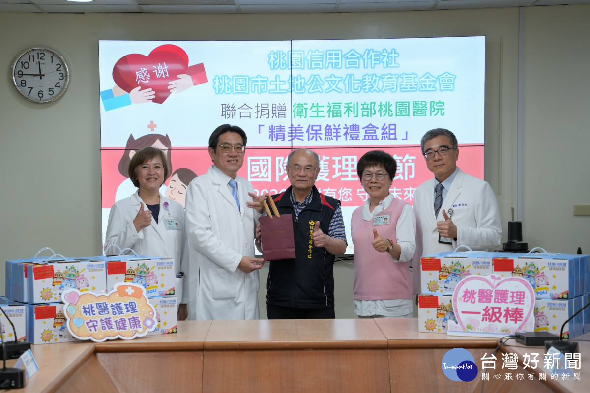 護師節前夕送暖　蘇家明親訪部桃致敬護理師