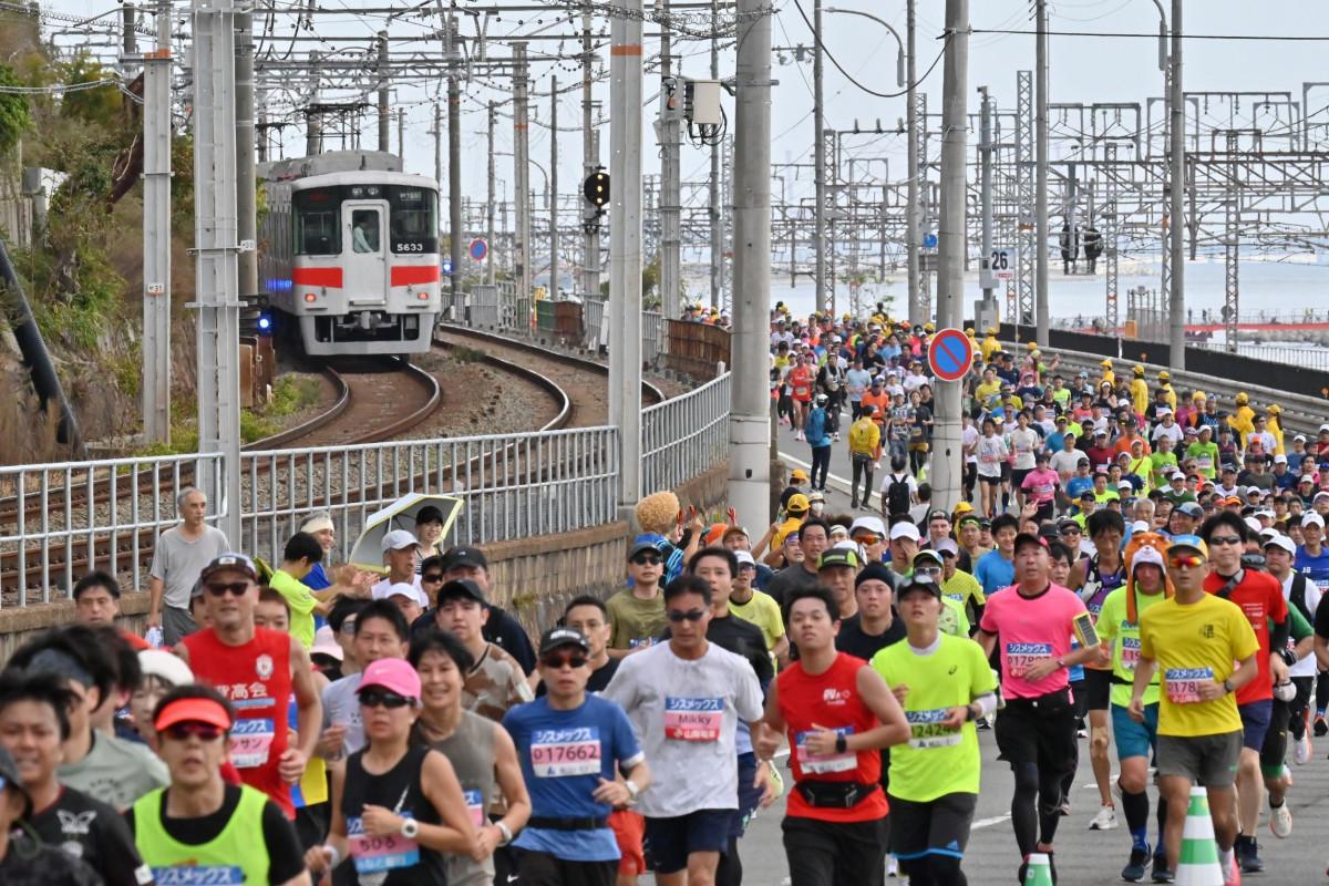 2026神戶馬拉松開放報名　桃園市民參賽送舒華樂桃桃行李箱