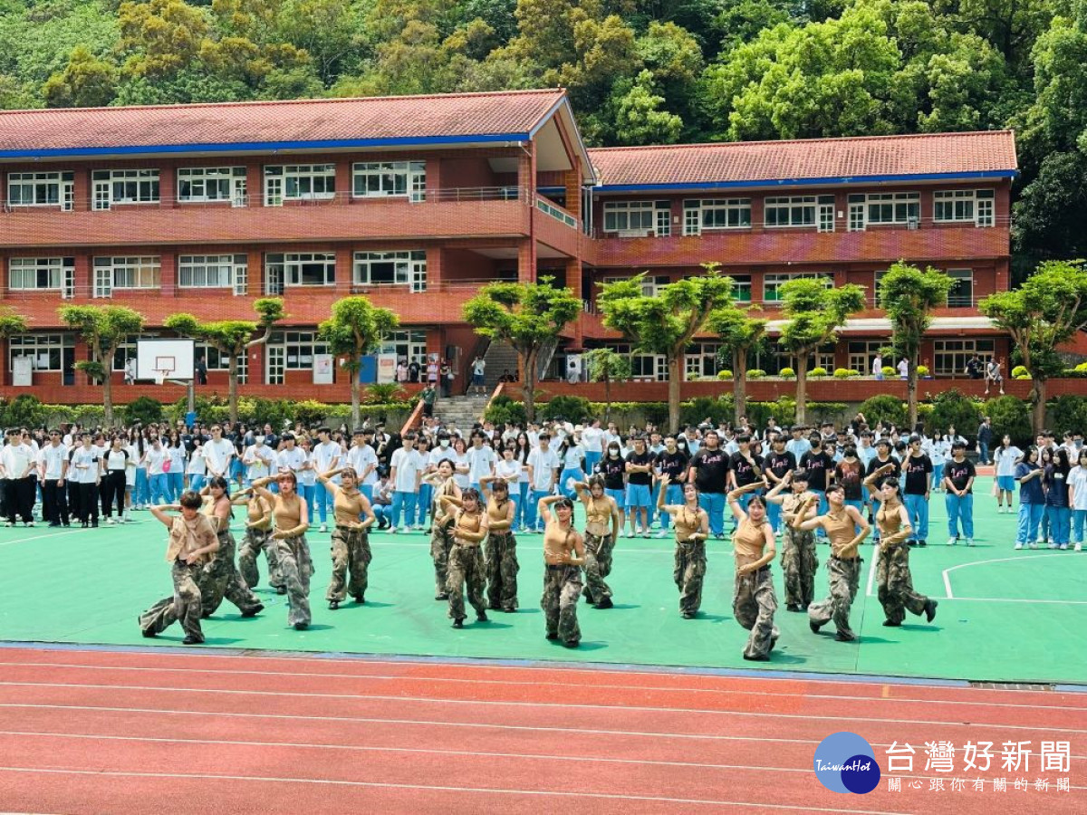 明台高中78週年校慶老中青校友共聚一堂　校園洋溢青春活力